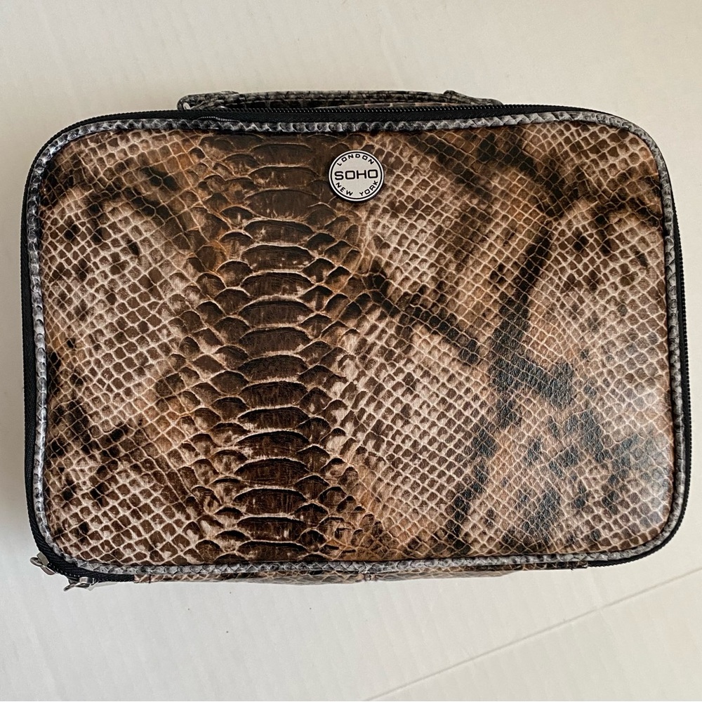 London Soho New York Markup Bag - Excellent Condition